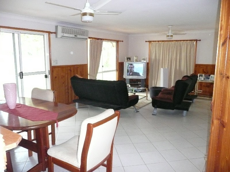 Glenwood QLD 4570