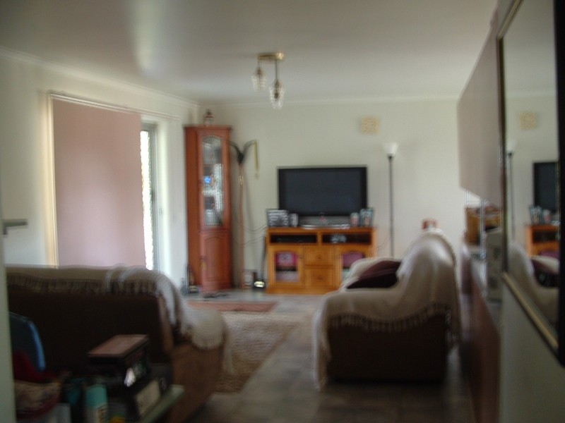 8 Mungar Road, Tiaro QLD 4650