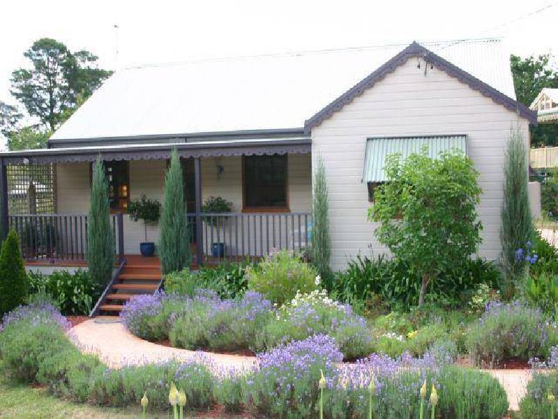 4 Lennox Road, Berrima NSW 2577