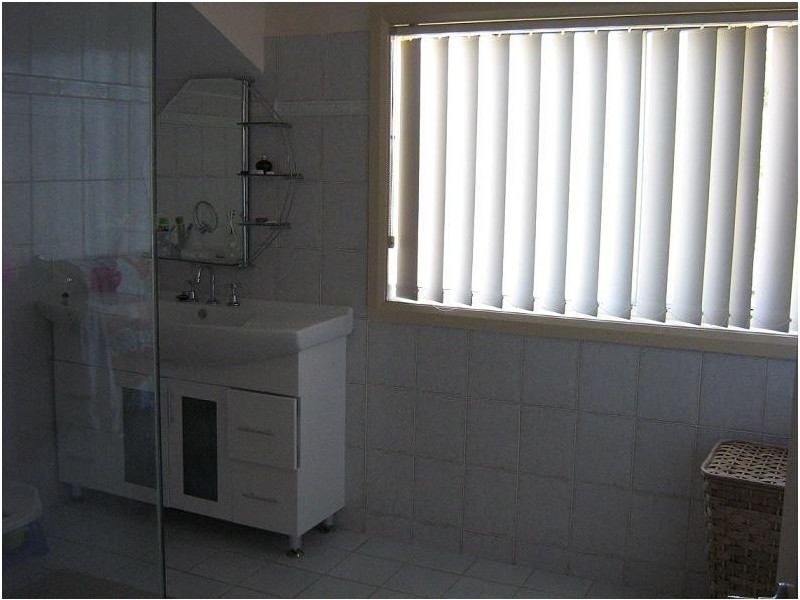 2/128 Aurora Dr, Tregear NSW 2770