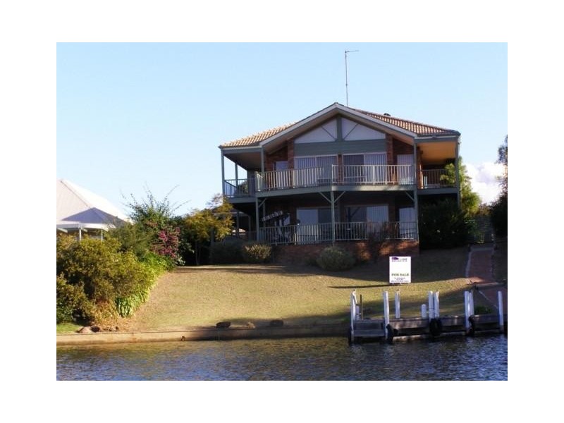 23 Schooner Terrace, Paynesville VIC 3880