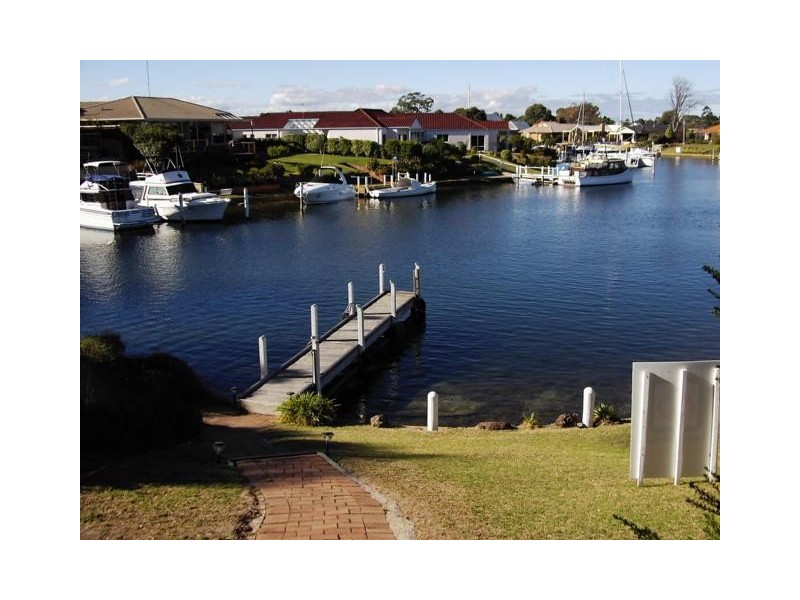 23 Schooner Terrace, Paynesville VIC 3880