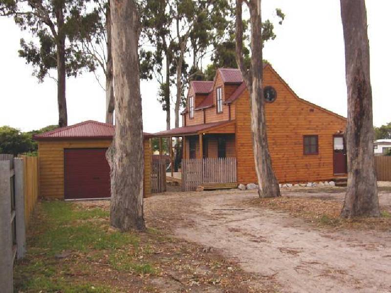 46 Cumming Street, Paynesville VIC 3880