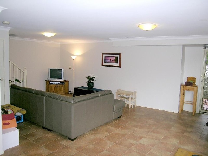 82 Delaney Drive, Baulkham Hills NSW 2153