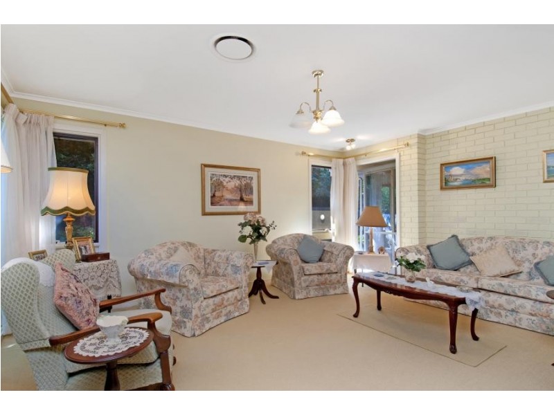 18 Cambewarra Avenue, Castle Hill NSW 2154