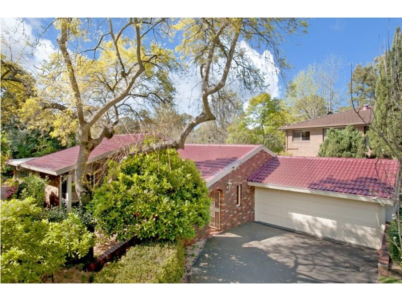 18 Cambewarra Avenue, Castle Hill NSW 2154