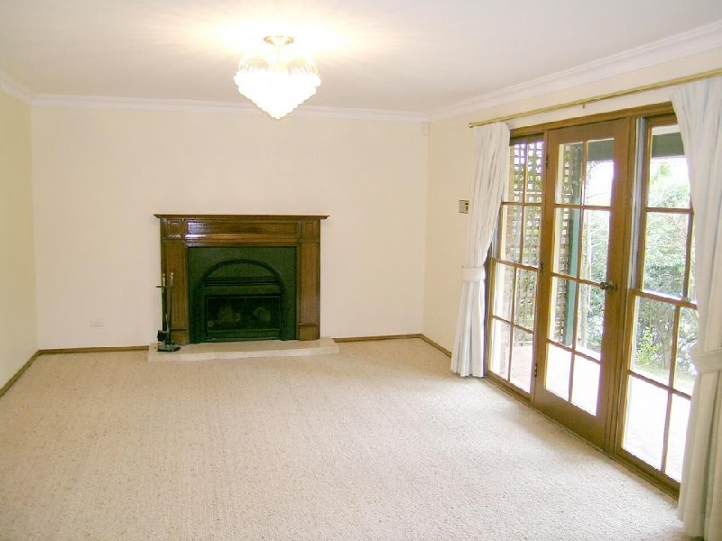 Winchcombe Place, Castle Hill NSW 2154