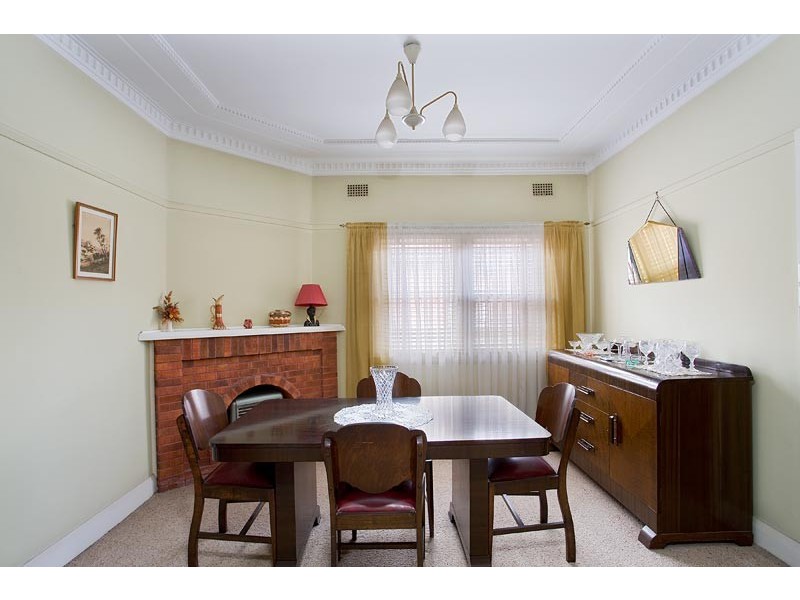 17 Duke Avenue, Rodd Point NSW 2046