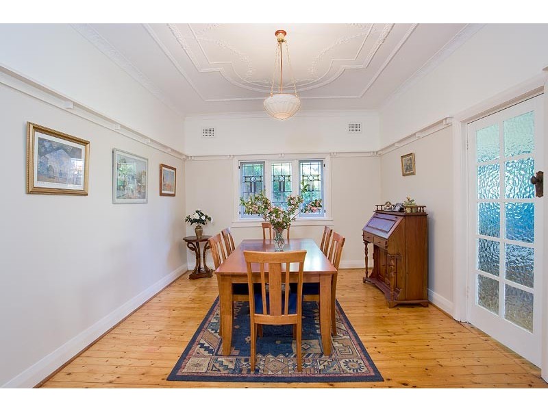 1 Duke Avenue, Rodd Point NSW 2046