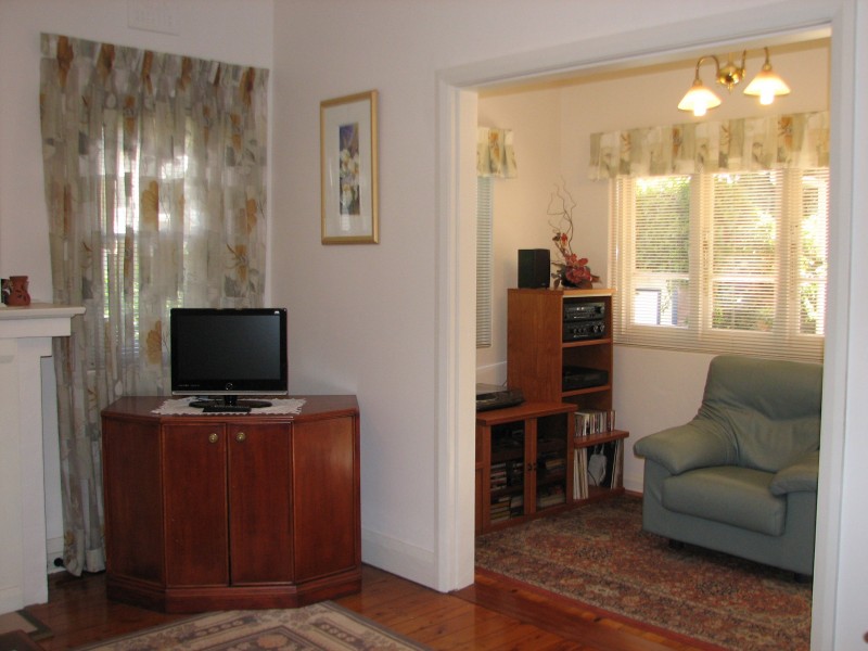 24 Duke Avenue, Rodd Point NSW 2046