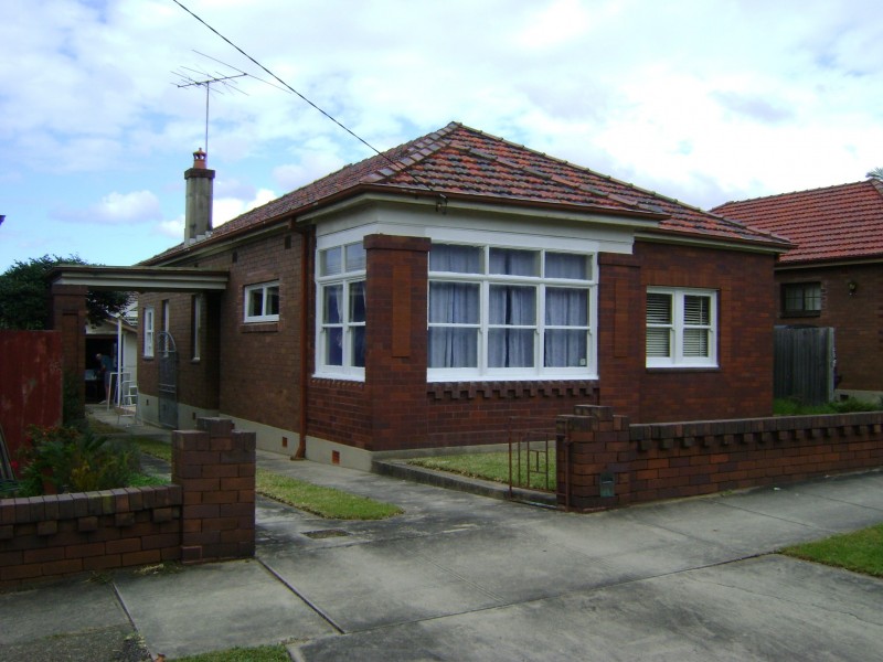 32 Arthur Street, Rodd Point NSW 2046