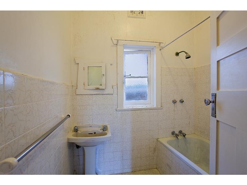 33 Tait Street, Russell Lea NSW 2046