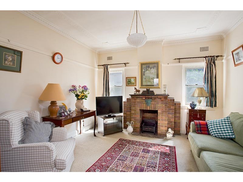 36 Arthur Street, Rodd Point NSW 2046
