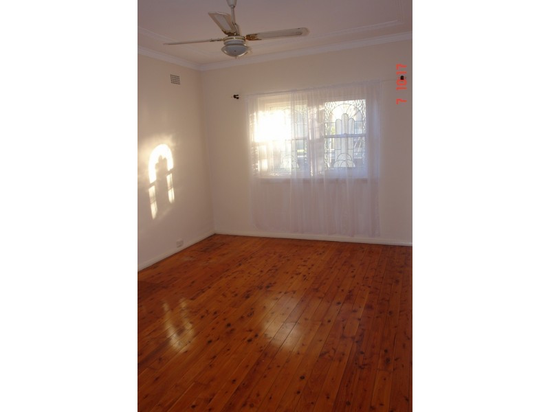 36 Arthur Street, Rodd Point NSW 2046