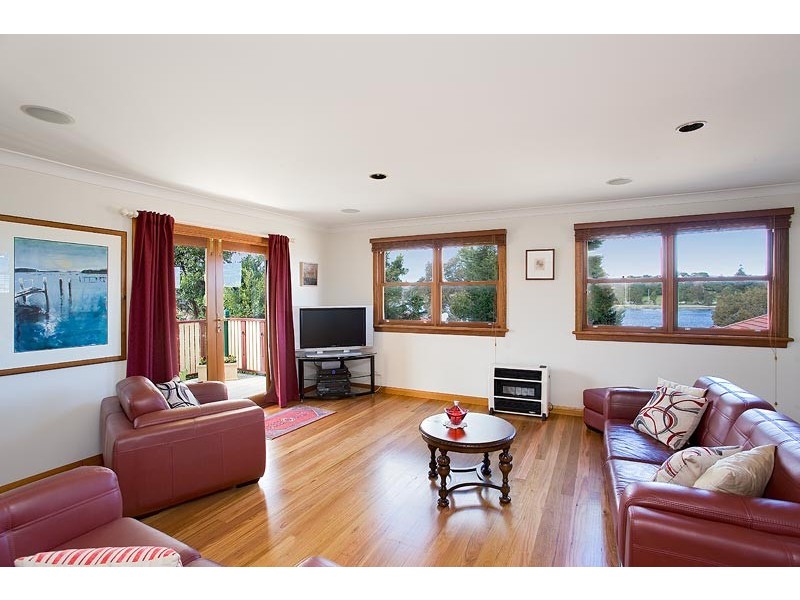 2 Princess Avenue, Rodd Point NSW 2046