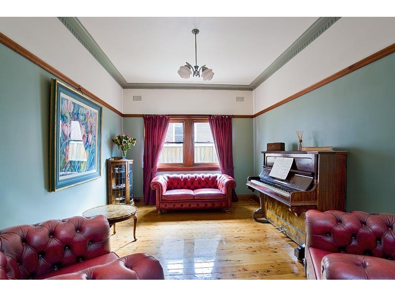 2 Princess Avenue, Rodd Point NSW 2046