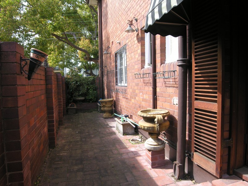 2/3A Wrights Road, Drummoyne NSW 2047