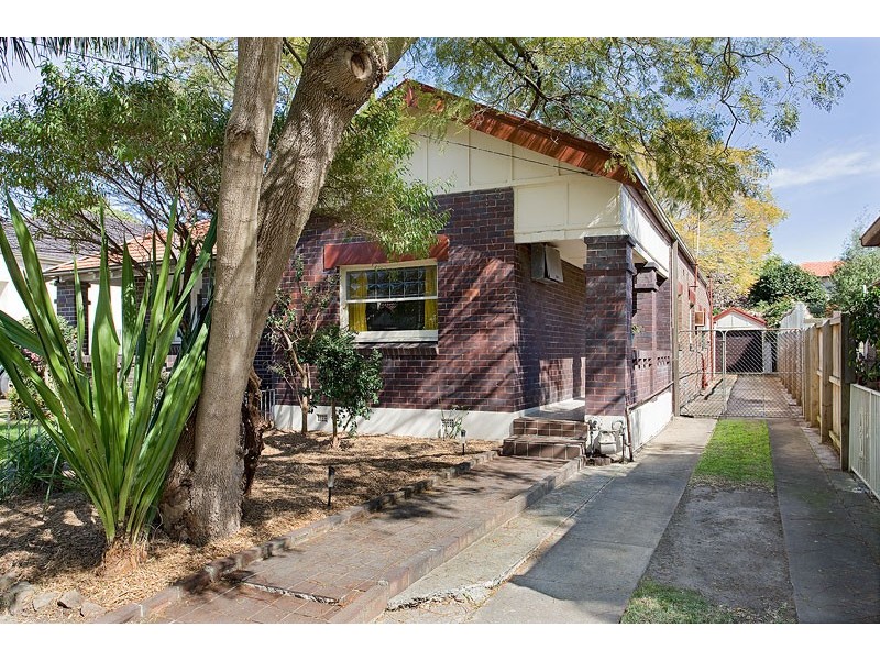 43 Arthur Street, Rodd Point NSW 2046