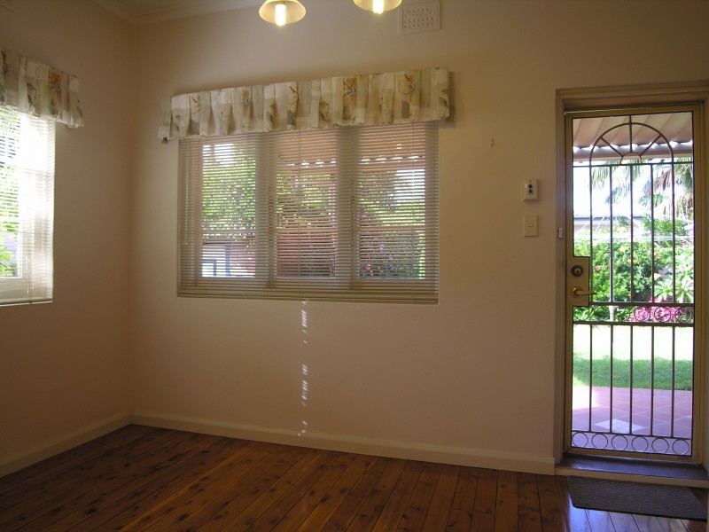 24 Duke Avenue, Rodd Point NSW 2046