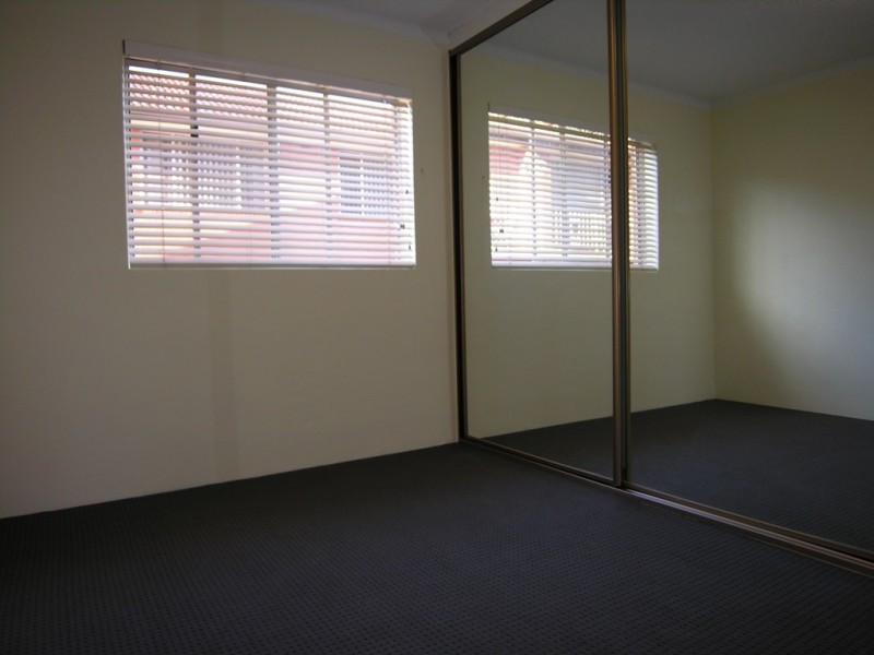 2/8 Hampstead Road, Homebush West NSW 2140