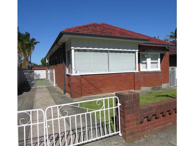 18 Dalmeny Avenue, Russell Lea NSW 2046