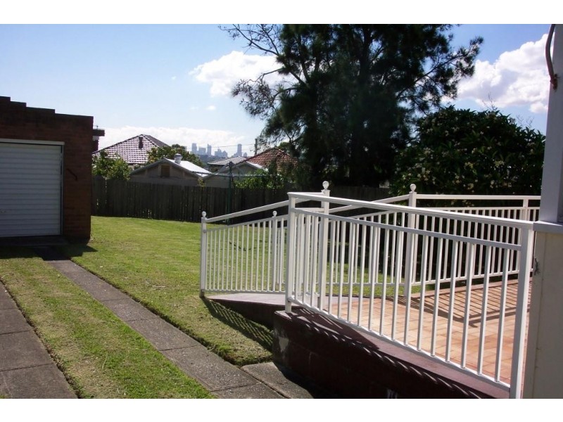 18 Dalmeny Avenue, Russell Lea NSW 2046