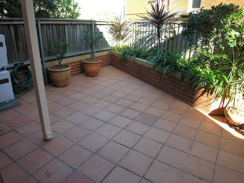 6/2 Barnstaple Lane, Five Dock NSW 2046