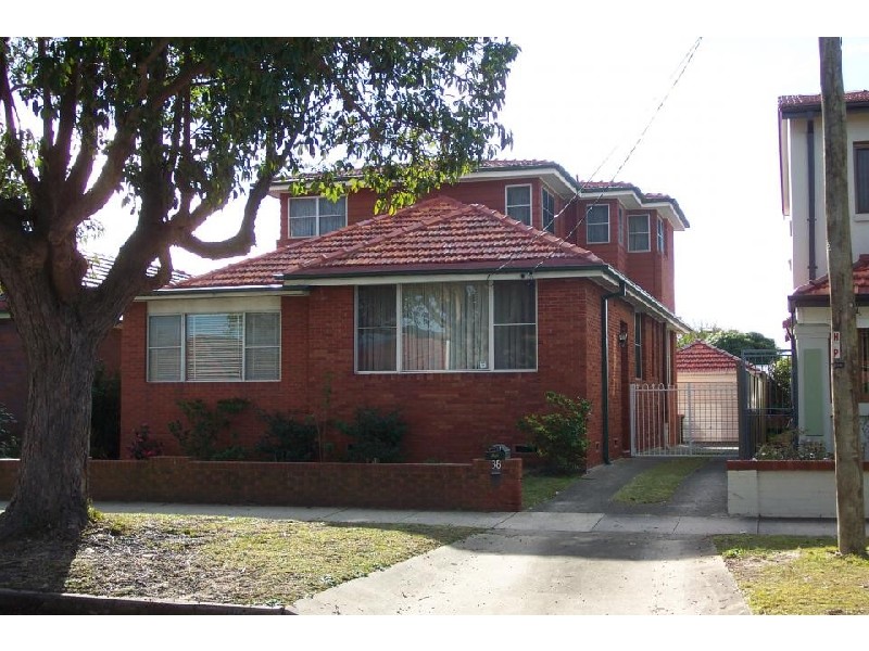 38 First Avenue, Rodd Point NSW 2046