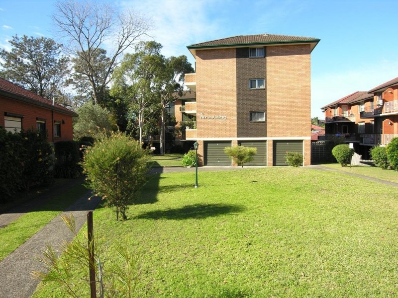 2/8 Hampstead Road, Homebush West NSW 2140