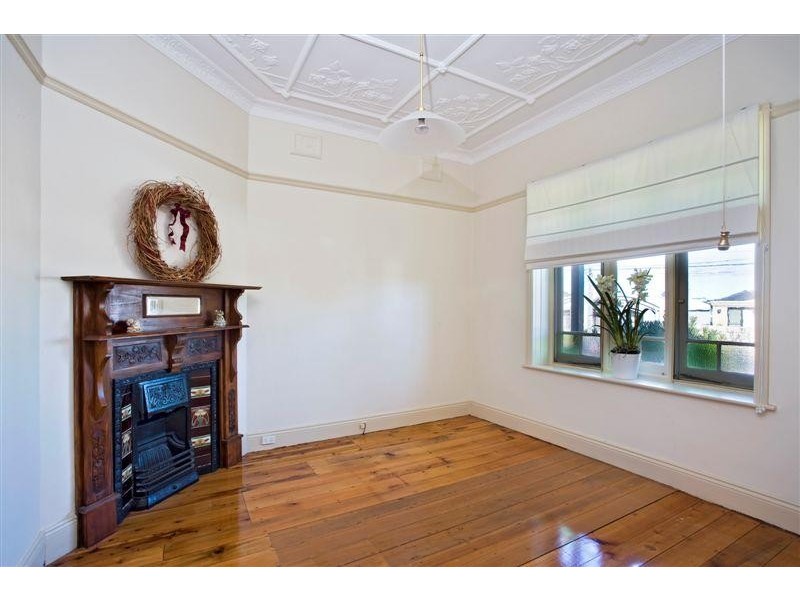 Abbotsford Parade, Abbotsford NSW 2046