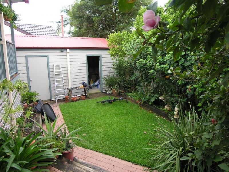 19 Atkins Ave, Russell Lea NSW 2046