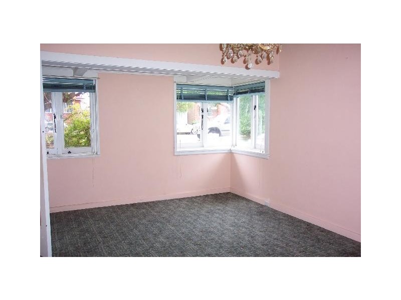 39 First Avenue, Rodd Point NSW 2046