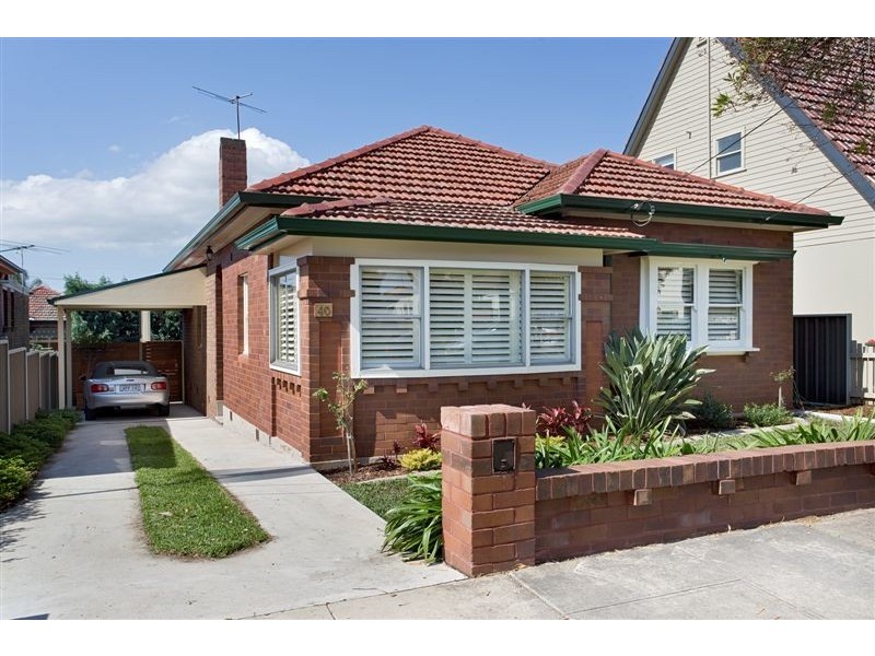40 Arthur St, Rodd Point NSW 2046