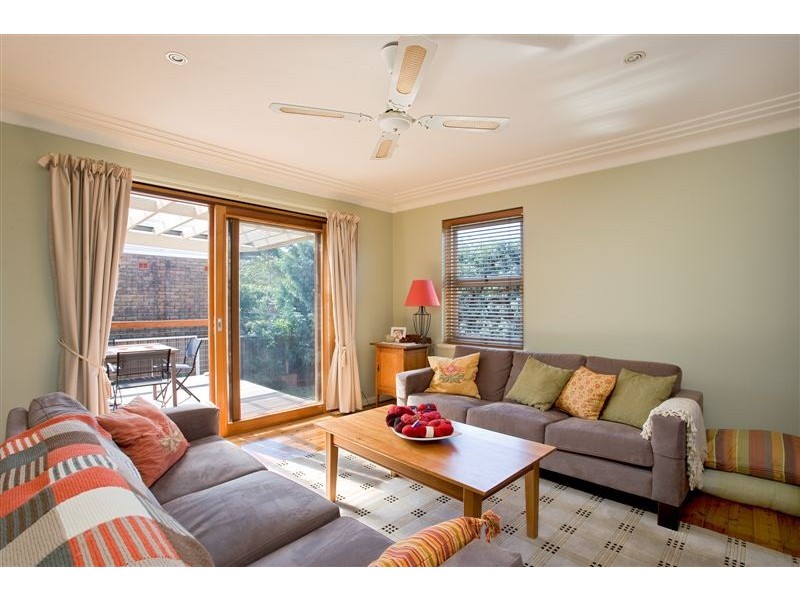 40 Arthur St, Rodd Point NSW 2046