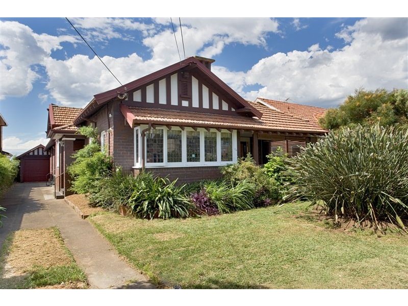 70 Russell Street, Russell Lea NSW 2046