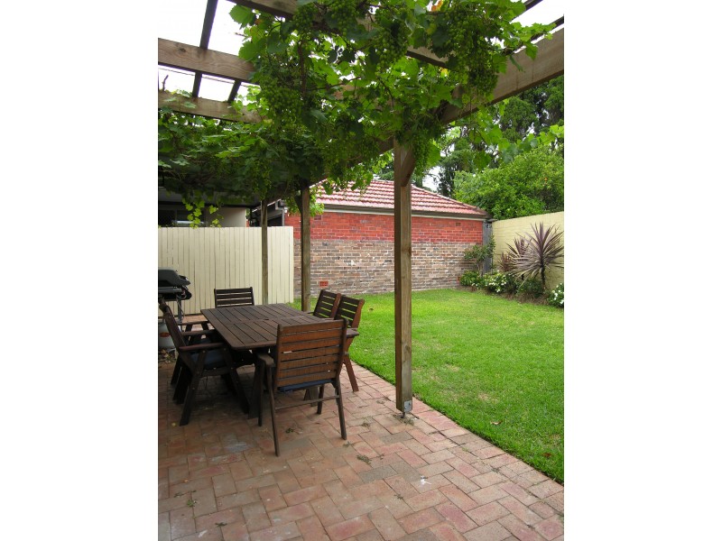 24 Noble Street, Rodd Point NSW 2046