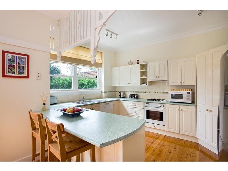 18 Duke Avenue, Rodd Point NSW 2046
