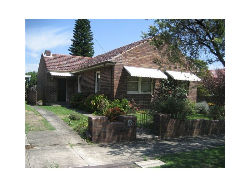 39 Princess Avenue, Rodd Point NSW 2046