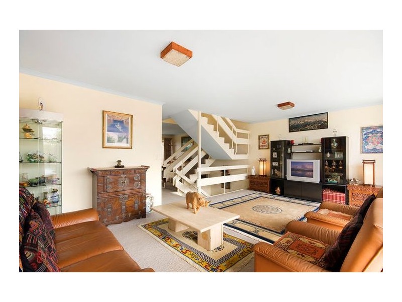 16/2-4 Beach Street, Curl Curl NSW 2096