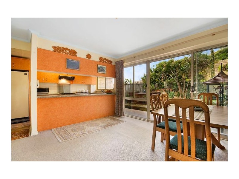 16/2-4 Beach Street, Curl Curl NSW 2096