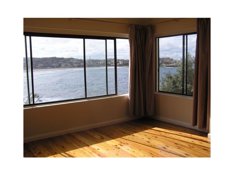 2/68 Fletcher Street, Bondi Beach NSW 2026