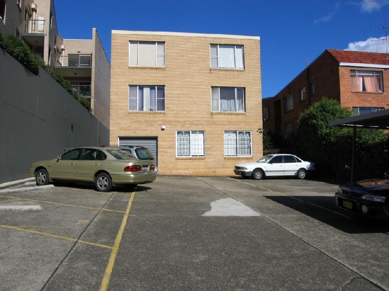 1/19 Rowe ST., Eastwood NSW 2122