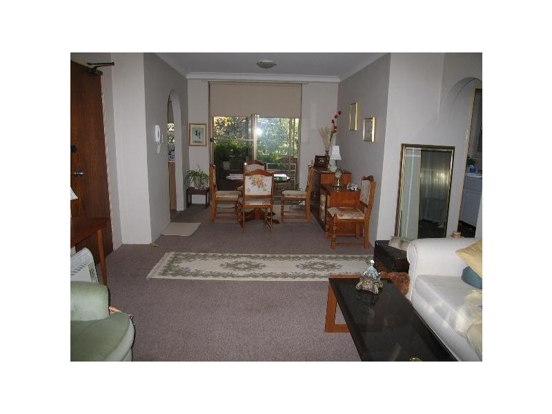 8/1 Doomben Ave., Eastwood NSW 2122