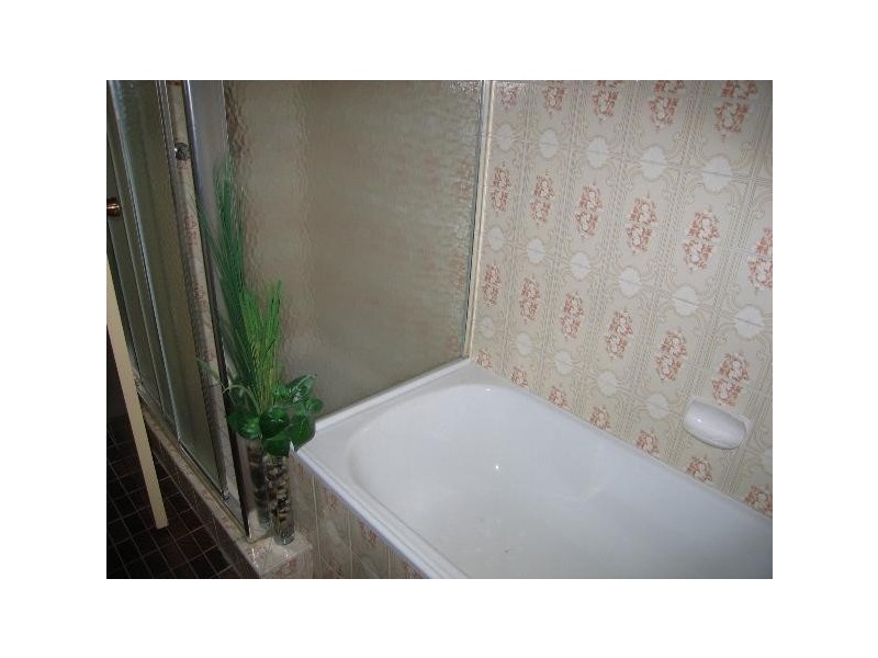 8/1 Doomben Ave., Eastwood NSW 2122