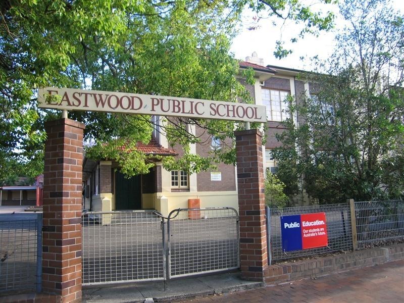 297 Rowe St, Eastwood NSW 2122