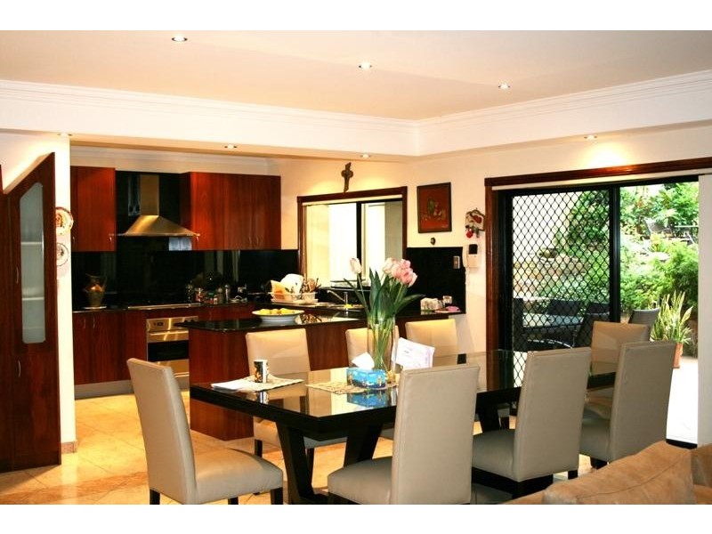 6 Wolger Road, Ryde NSW 2112