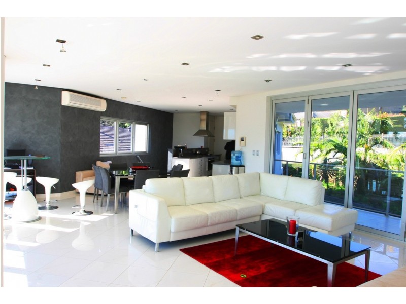 8 Vivyan Close, Denistone NSW 2114