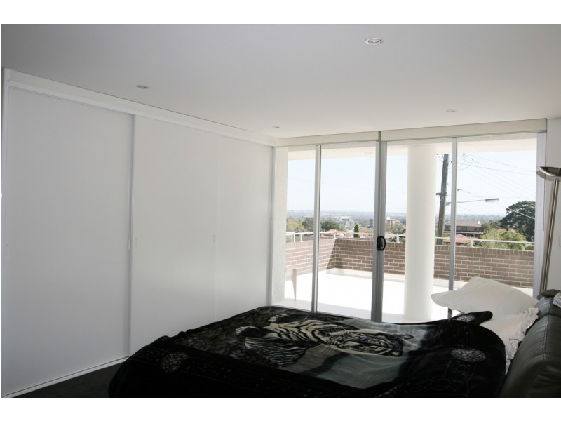 8 Vivyan Close, Denistone NSW 2114