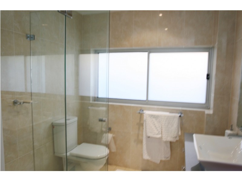 8 Vivyan Close, Denistone NSW 2114