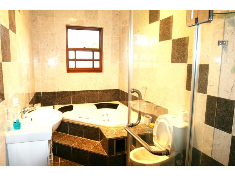 32 Eastwood Ave, Eastwood NSW 2122